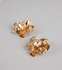 Floral Impact Pearl Earrings